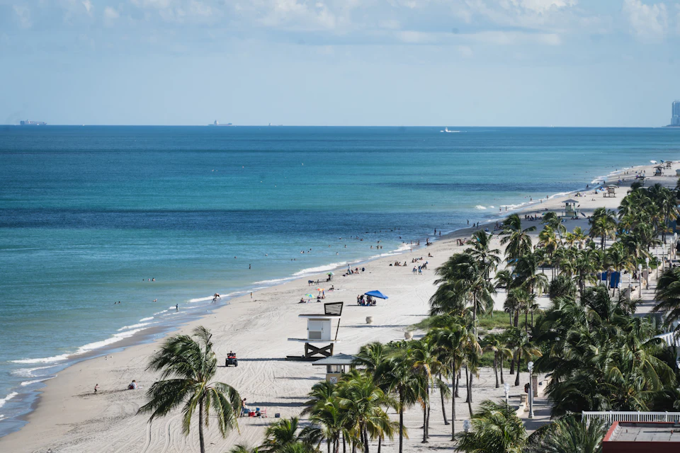 Hollywood Beach shoreline